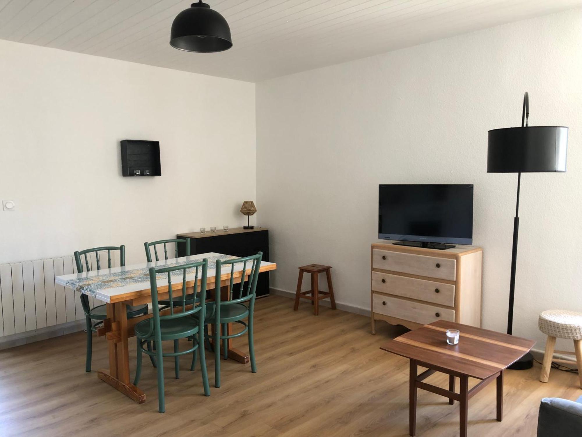 T2 Avec Terrasse Calme Et Ensoleillee Apartment Saint-Claude Ngoại thất bức ảnh